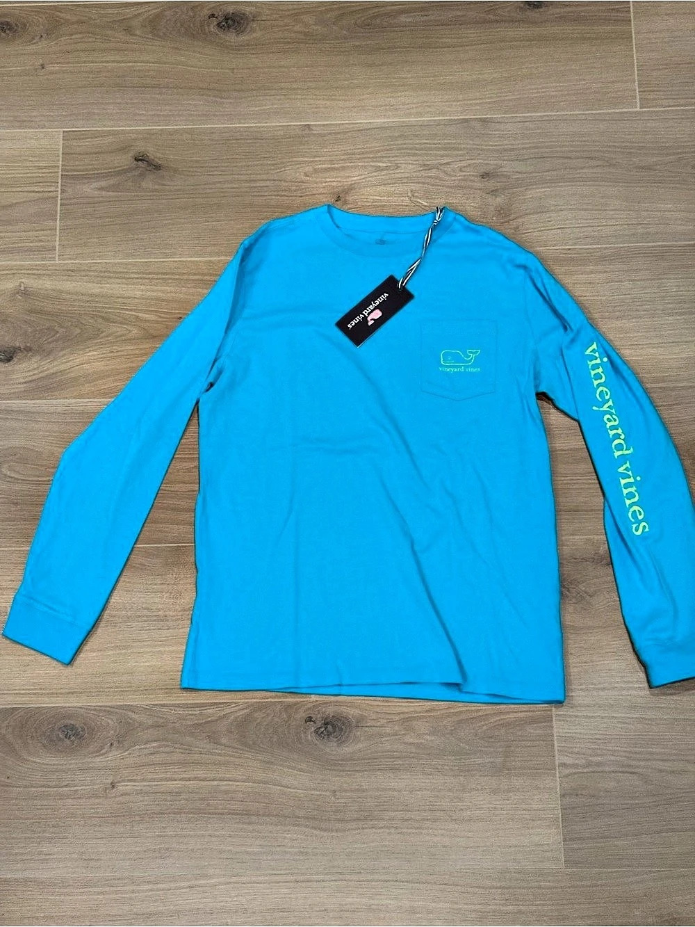 vineyard vines Long-Sleeve Vintage Whale Pocket Tee Blue